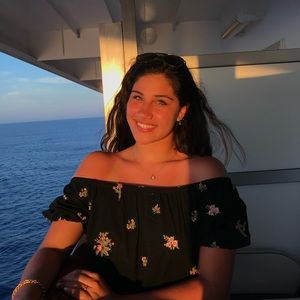 Meet your Posher, Antonela